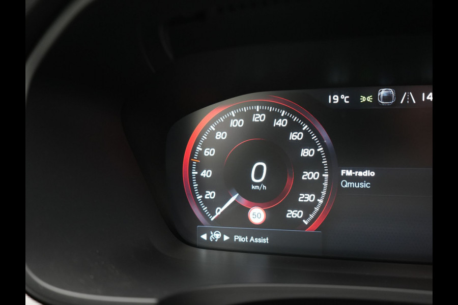 Volvo V90 T5 Inscription 255pk Automaat | Panodak | Trekhaak af Fabriek | Adaptive Cruise | Luxe Lederen Comfortzetels Massage & Memory |  Head Up | Bowers & Wilkins | 360 Camera | BLIS | 20"L.M |