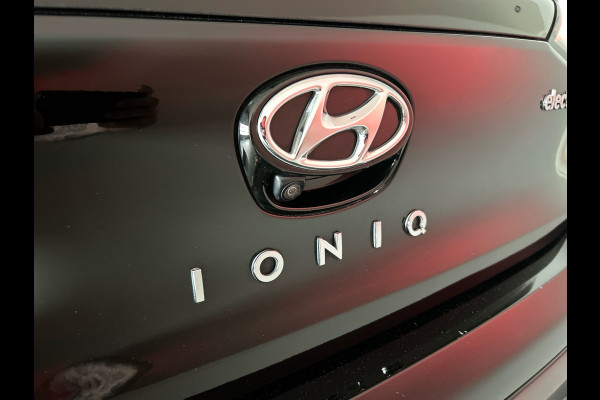 Hyundai IONIQ Comfort EV 38 kWh | Auto in nieuwstaat! | Infinity sound | Stoelverwarming