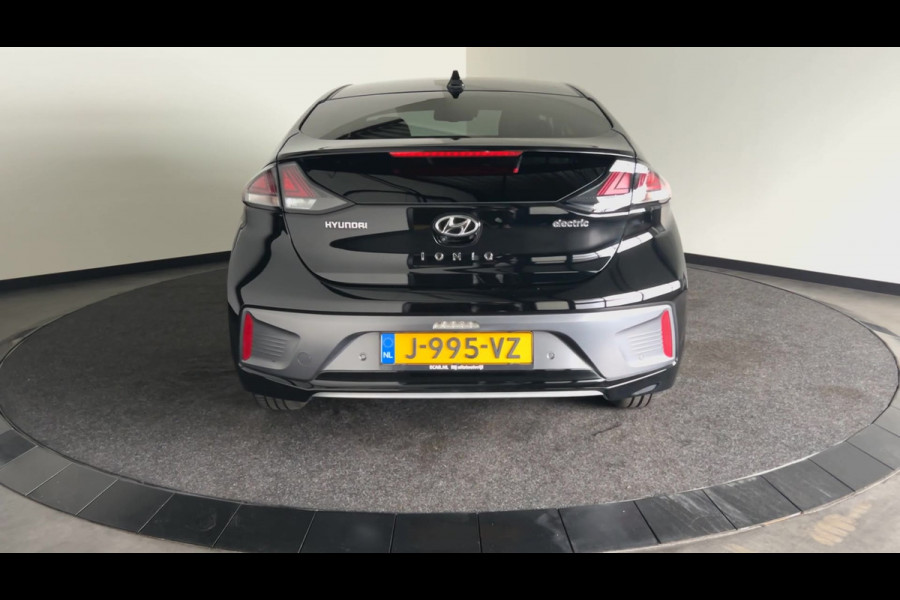 Hyundai IONIQ Comfort EV 38 kWh | Auto in nieuwstaat! | Infinity sound | Stoelverwarming