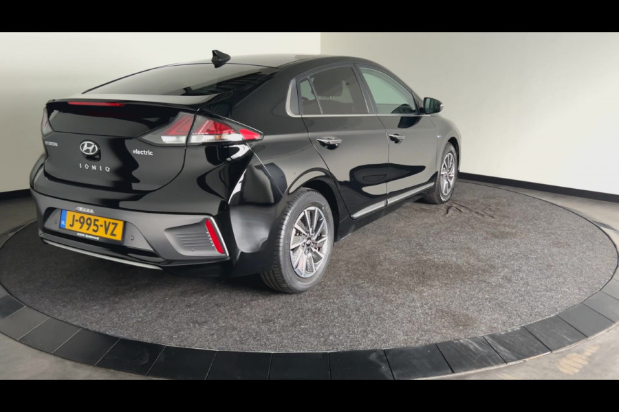 Hyundai IONIQ Comfort EV 38 kWh | Auto in nieuwstaat! | Infinity sound | Stoelverwarming