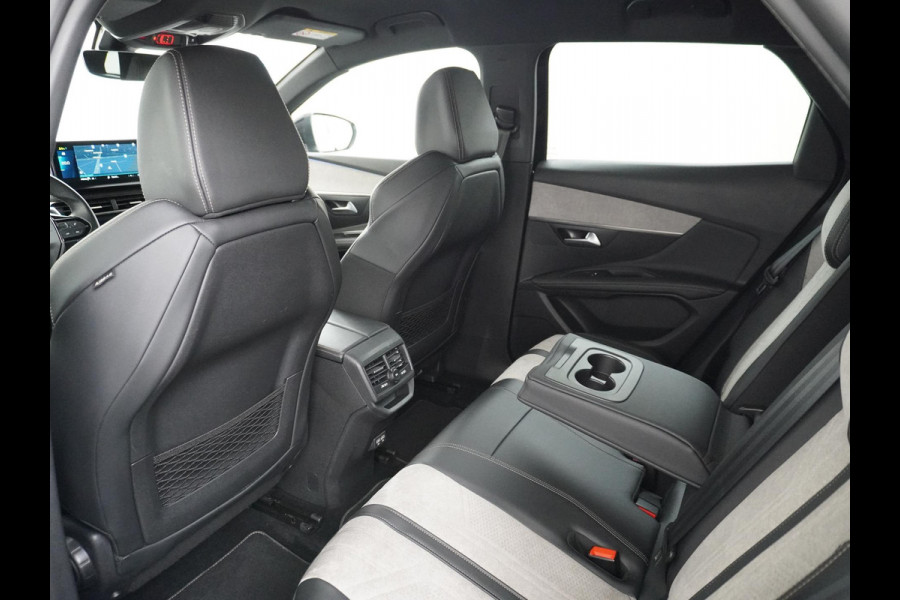 Peugeot 3008 1.6 HYbrid 225 GT VAN: 26.900,- VOOR 23.330,- UW HERFSTVOORDEEL: 3.570,- Plug-in Hybride | Navi | Camera | Adaptieve Cruisecontrol | 12 mnd BOVAG-garantie