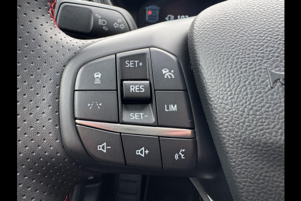 Ford Kuga 2.5 FHEV ST-Line X 190pk | Driver Assistance Pack | Winterpack | Panoramadak | Technology Pack | Geen Stekker nodig | All Season banden