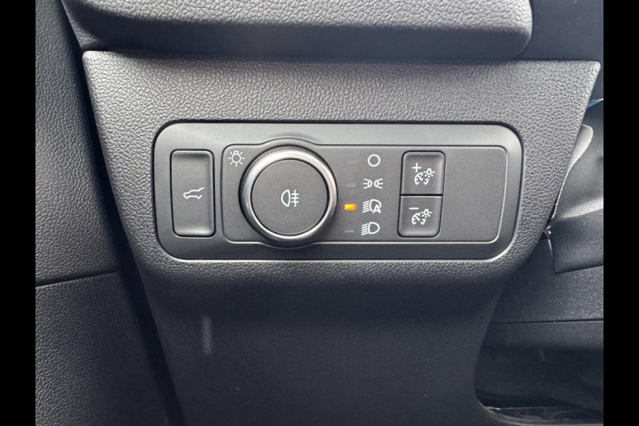 Ford Kuga 2.5 FHEV ST-Line X 190pk | Driver Assistance Pack | Winterpack | Panoramadak | Technology Pack | Geen Stekker nodig | All Season banden