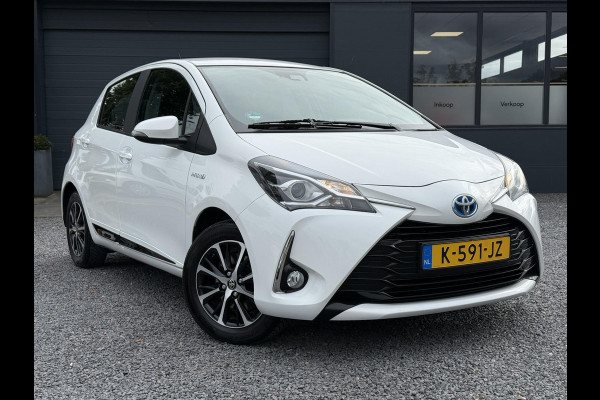 Toyota Yaris 1.5 Hybrid Design Sport Navi,Camera,Clima,Cruise,Lm velgen,Apk tot 06-2026