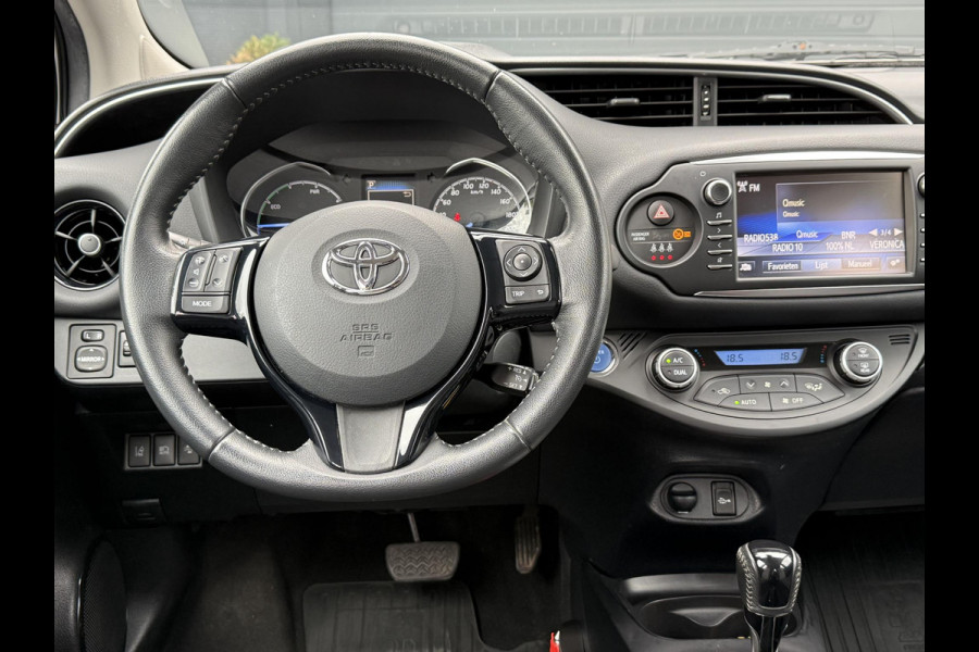 Toyota Yaris 1.5 Hybrid Design Sport Navi,Camera,Clima,Cruise,Lm velgen,Apk tot 06-2026
