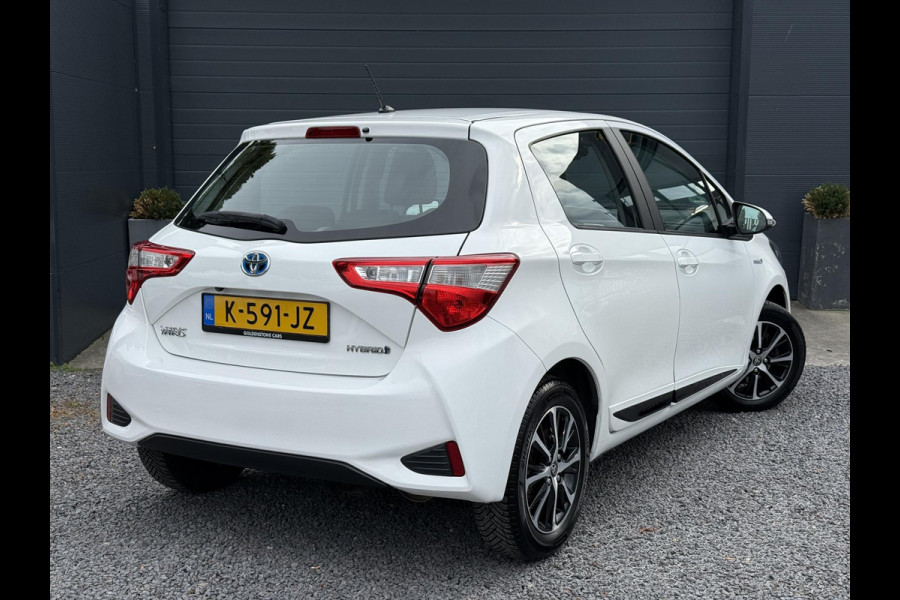 Toyota Yaris 1.5 Hybrid Design Sport Navi,Camera,Clima,Cruise,Lm velgen,Apk tot 06-2026