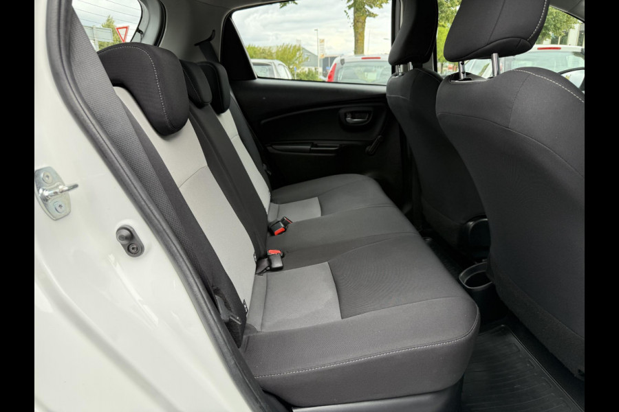 Toyota Yaris 1.5 Hybrid Design Sport Navi,Camera,Clima,Cruise,Lm velgen,Apk tot 06-2026