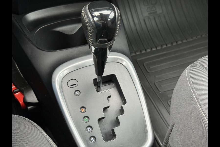 Toyota Yaris 1.5 Hybrid Design Sport Navi,Camera,Clima,Cruise,Lm velgen,Apk tot 06-2026