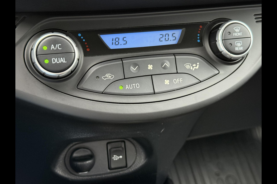 Toyota Yaris 1.5 Hybrid Design Sport Navi,Camera,Clima,Cruise,Lm velgen,Apk tot 06-2026