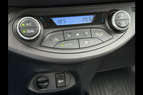 Toyota Yaris 1.5 Hybrid Design Sport Navi,Camera,Clima,Cruise,Lm velgen,Apk tot 06-2026