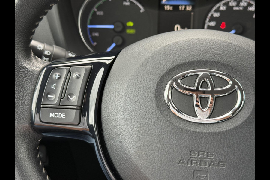 Toyota Yaris 1.5 Hybrid Design Sport Navi,Camera,Clima,Cruise,Lm velgen,Apk tot 06-2026
