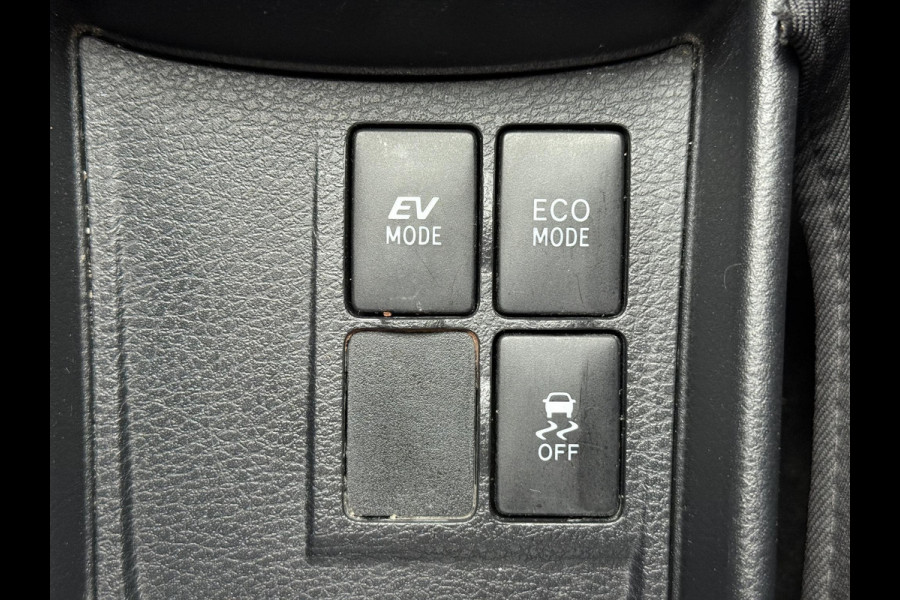 Toyota Yaris 1.5 Hybrid Design Sport Navi,Camera,Clima,Cruise,Lm velgen,Apk tot 06-2026