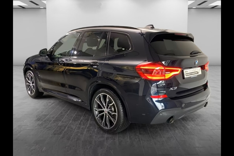 BMW X3 xDrive30e M-SPORT ** ADAPT LED, NAVI+, PANORAMA, TREKH, 20-inch LMV, CARBON SCHWARZ ** 1e EIG ** ** INFORMEER OOK NAAR ONZE AANTREKKELIJKE FINANCIAL-LEASE TARIEVEN **
