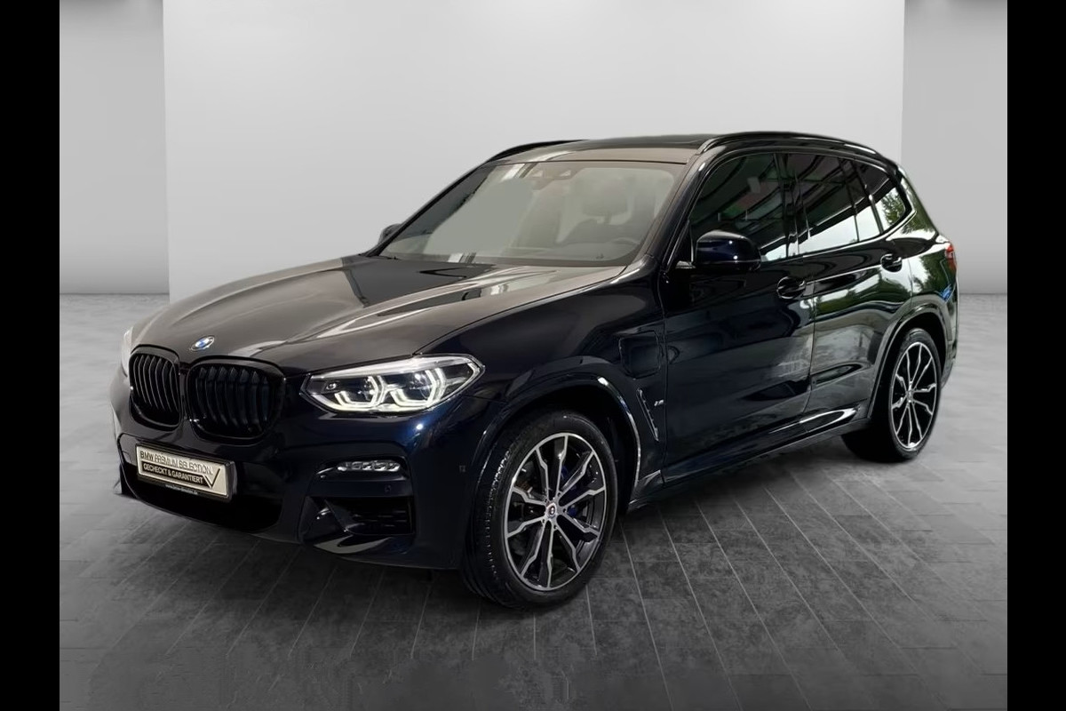 BMW X3 xDrive30e M-SPORT ** ADAPT LED, NAVI+, PANORAMA, TREKH, 20-inch LMV, CARBON SCHWARZ ** 1e EIG ** ** INFORMEER OOK NAAR ONZE AANTREKKELIJKE FINANCIAL-LEASE TARIEVEN **