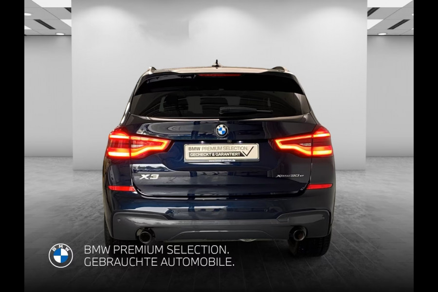 BMW X3 xDrive30e M-SPORT ** ADAPT LED, NAVI+, PANORAMA, TREKH, 20-inch LMV, CARBON SCHWARZ ** 1e EIG ** ** INFORMEER OOK NAAR ONZE AANTREKKELIJKE FINANCIAL-LEASE TARIEVEN **