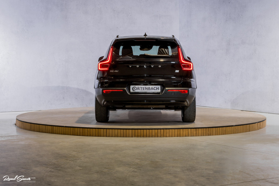 Volvo XC40 1.5 T4 Plug-in hybrid Plus Dark | Memory | Apple Carplay | Keyless Entry |