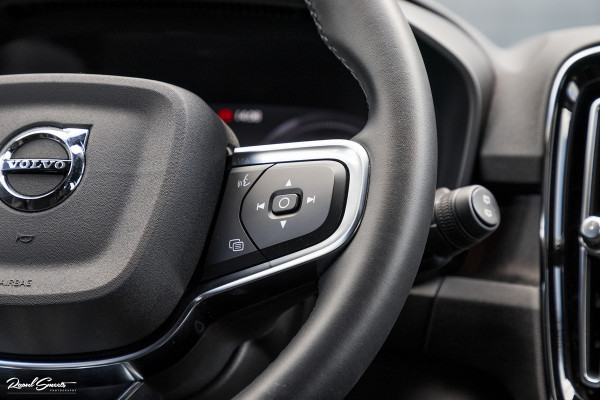 Volvo XC40 1.5 T4 Plug-in hybrid Plus Dark | Memory | Apple Carplay | Keyless Entry |