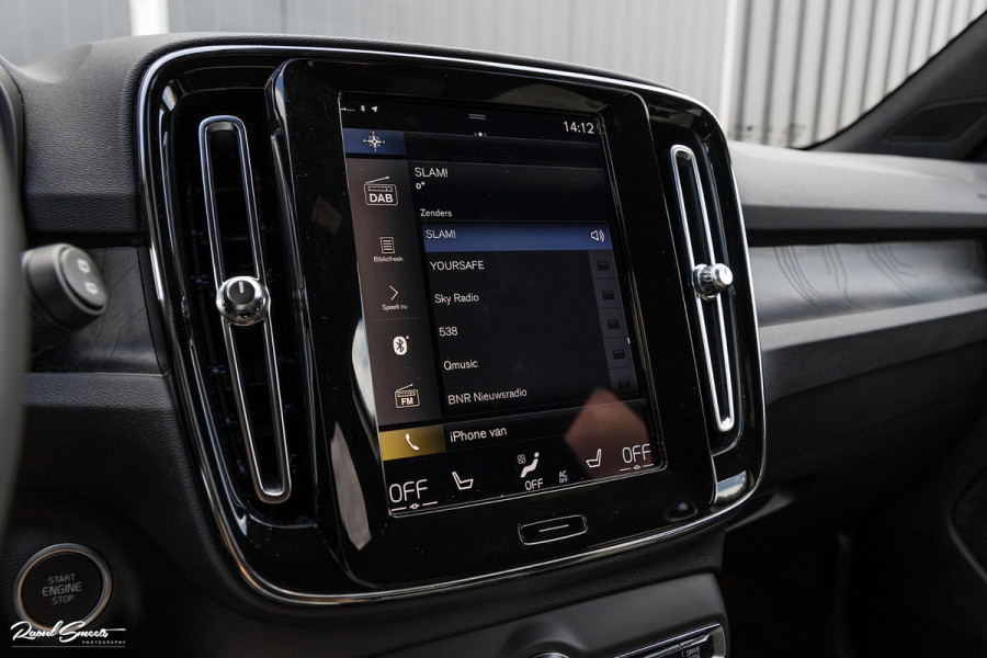 Volvo XC40 1.5 T4 Plug-in hybrid Plus Dark | Memory | Apple Carplay | Keyless Entry |