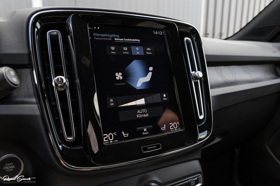 Volvo XC40 1.5 T4 Plug-in hybrid Plus Dark | Memory | Apple Carplay | Keyless Entry |