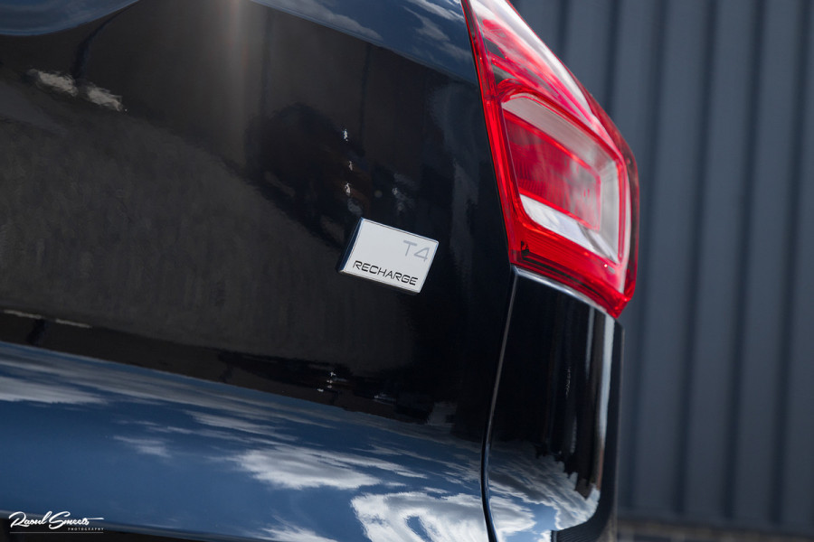 Volvo XC40 1.5 T4 Plug-in hybrid Plus Dark | Memory | Apple Carplay | Keyless Entry |