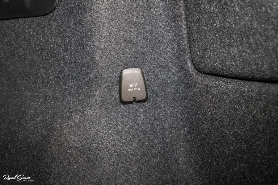 Volvo XC40 1.5 T4 Plug-in hybrid Plus Dark | Memory | Apple Carplay | Keyless Entry |