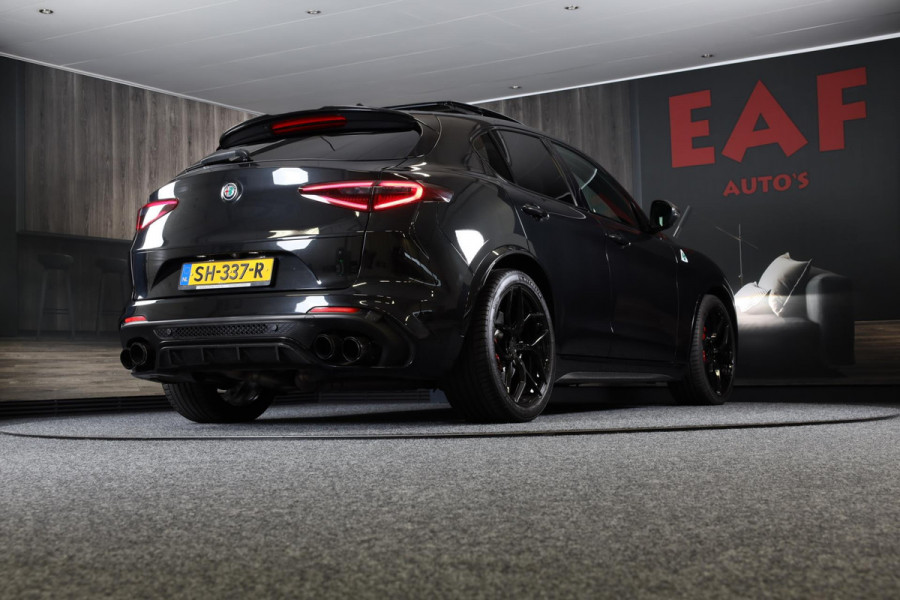 Alfa Romeo Stelvio 2.9 V6 AWD Quadrifoglio / 510 Pk / Acc / Lane Assist / Carbon / Camera / Open Panoramadak / Led / Pdc / 21 Inch