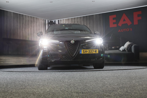 Alfa Romeo Stelvio 2.9 V6 AWD Quadrifoglio / 510 Pk / Acc / Lane Assist / Carbon / Camera / Open Panoramadak / Led / Pdc / 21 Inch