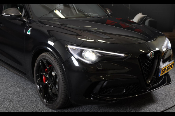 Alfa Romeo Stelvio 2.9 V6 AWD Quadrifoglio / 510 Pk / Acc / Lane Assist / Carbon / Camera / Open Panoramadak / Led / Pdc / 21 Inch