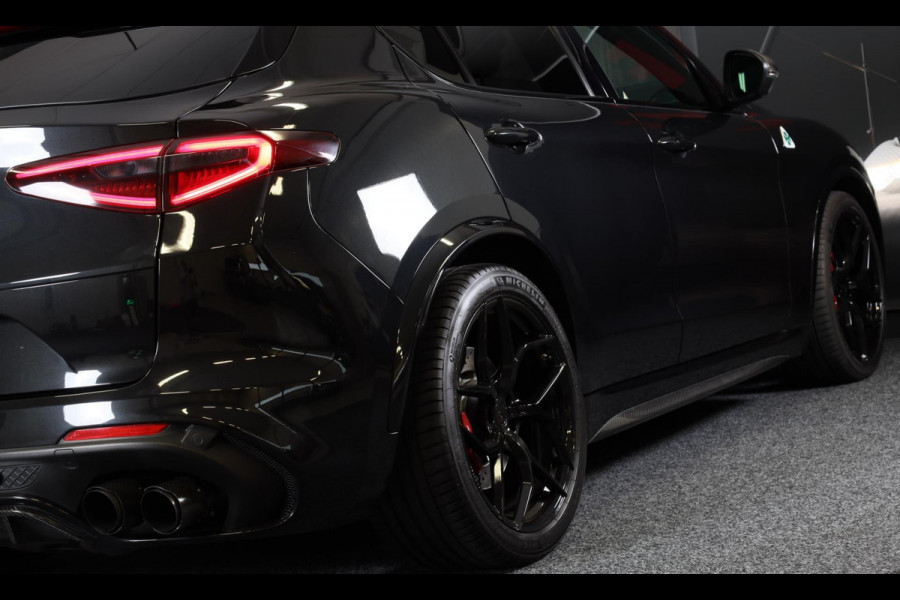 Alfa Romeo Stelvio 2.9 V6 AWD Quadrifoglio / 510 Pk / Acc / Lane Assist / Carbon / Camera / Open Panoramadak / Led / Pdc / 21 Inch