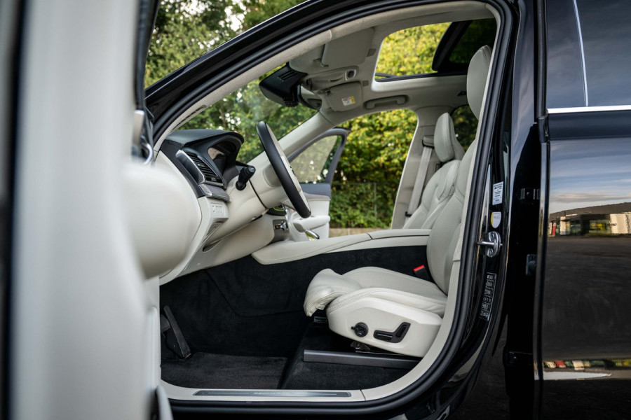 Volvo XC90 2.0 T8 Recharge AWD Inscription 455pk Massage B&W