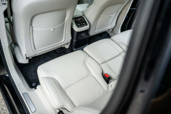 Volvo XC90 2.0 T8 Recharge AWD Inscription 455pk Massage B&W
