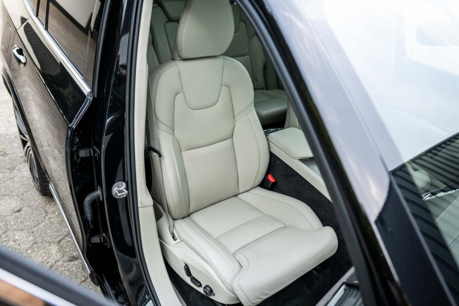 Volvo XC90 2.0 T8 Recharge AWD Inscription 455pk Massage B&W