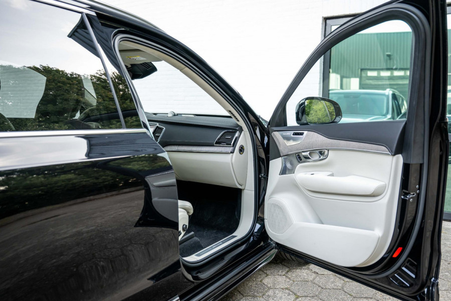 Volvo XC90 2.0 T8 Recharge AWD Inscription 455pk Massage B&W