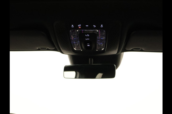 Mercedes-Benz EQA 250+ Business Line LIMITED 71 kWh | Trekhaak | Parkeerpakket met achteruitrijcamera | EASY PACK achterklep | Extra USB-poorten | Sfeerverlichting | Dodehoekassistent | Verwarmde stoelen vooraan |