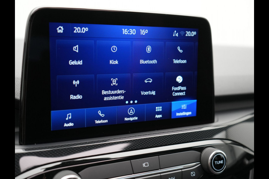 Ford Kuga 2.5 ST-Line Plug in Hybrid 225pk Dealer O.H PHEV | Trekhaak Af Fabriek | Panodak | Head up | Adaptive Cruise | 360 Camera | Sportstoelen Verwarmd | Keyless | Apple Carplay | Navigatie | DAB |