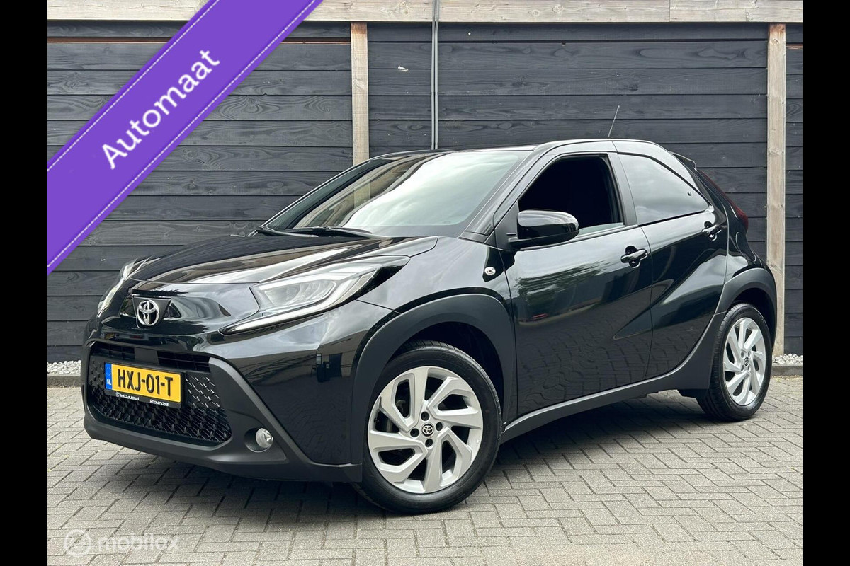 Toyota Aygo X 1.0 VVT-i S-CVT Automaat LED verl. / LM / Clima / Carplay / 10.250KM!!!