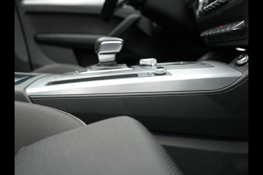 Audi Q5 50 TFSI e Quattro S Line Plug In Hybrid 299pk Dealer O.H PHEV | Panodak | Adaptive Cruise | Head Up | Camera | Virtual | Apple Carplay | Keyless | 19" L.M |
