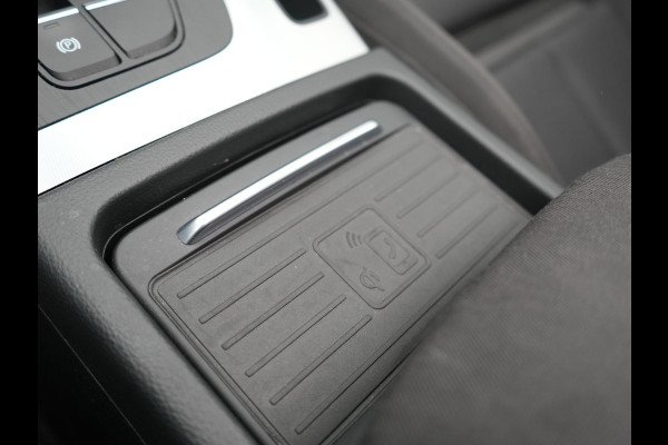 Audi Q5 50 TFSI e Quattro S Line Plug In Hybrid 299pk Dealer O.H PHEV | Panodak | Adaptive Cruise | Head Up | Camera | Virtual | Apple Carplay | Keyless | 19" L.M |