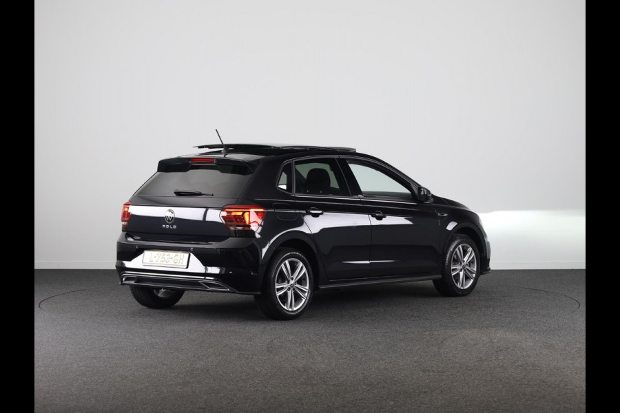Volkswagen Polo 1.0 TSI Highline Business R 95 pk | Navigatie | Panoramadak | Parkeersensoren | Achteruitrijcamera | LED koplampen | Voll. digitaal instrumentenpaneel |