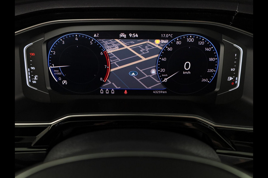 Volkswagen Polo 1.0 TSI Highline Business R 95 pk | Navigatie | Panoramadak | Parkeersensoren | Achteruitrijcamera | LED koplampen | Voll. digitaal instrumentenpaneel |