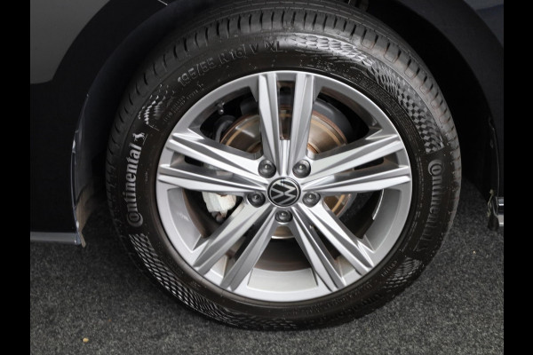 Volkswagen Polo 1.0 TSI Highline Business R 95 pk | Navigatie | Panoramadak | Parkeersensoren | Achteruitrijcamera | LED koplampen | Voll. digitaal instrumentenpaneel |