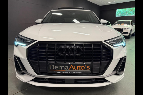 Audi Q3 35 TFSI S-LINE BLACK-LINE 20'' PANO/DAB/CARPLAY/STOEL-M/CAM/LED///