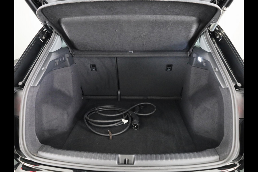 Audi Q4 e-tron 40 Launch edition Advanced 77 kWh 204pk | SoH 93% | Navigatie | Keyless-pakket | Sonos Premium Sound | 20 inch Lichtmetalen velgen