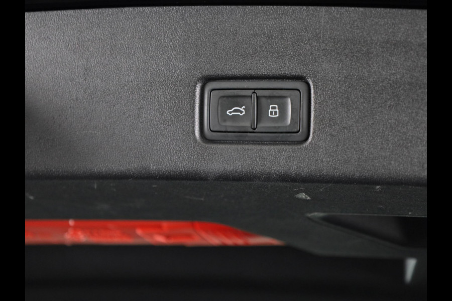 Audi Q4 e-tron 40 Launch edition Advanced 77 kWh 204pk | SoH 93% | Navigatie | Keyless-pakket | Sonos Premium Sound | 20 inch Lichtmetalen velgen