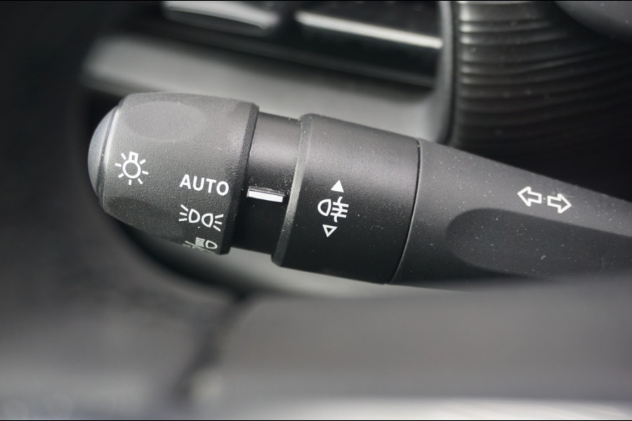 Jeep Avenger ALTITUDE CARPLAY | ADAPTIVE CRUISE | STOELVERW. | 4S BAND | LUXE