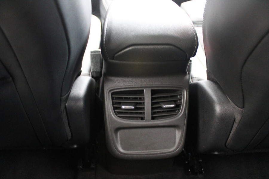 Opel Grandland 1.2 Turbo 130PK AUTOMAAT ULTIMATE | STOEL/STUUR/VOORRUIT VERWARMING | ACHTRERUITRIJ CAMERA | DODEHOEK DETECTIE | ELEKTRISCH BEDIENBARE ACHTERKLEP | FULL LED MATRIX KOPLAMPEN | NAVIGATIE | 19" LICHTMETALEN VELGEN | ALCANTARA BEKLEDING | APPLE CARPLAY/ANDROID AUTO | DRAADLOZE TELEFOONLADER | KEYLESS ENTRY/START | BLACK PACK | ADAPTIVE CRUISE CONTROL |