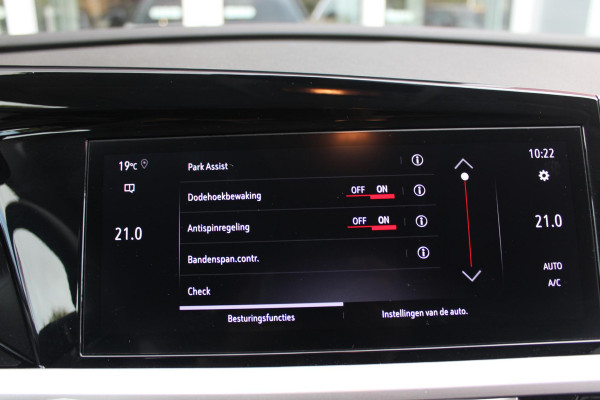 Opel Grandland 1.2 Turbo 130PK AUTOMAAT ULTIMATE | STOEL/STUUR/VOORRUIT VERWARMING | ACHTRERUITRIJ CAMERA | DODEHOEK DETECTIE | ELEKTRISCH BEDIENBARE ACHTERKLEP | FULL LED MATRIX KOPLAMPEN | NAVIGATIE | 19" LICHTMETALEN VELGEN | ALCANTARA BEKLEDING | APPLE CARPLAY/ANDROID AUTO | DRAADLOZE TELEFOONLADER | KEYLESS ENTRY/START | BLACK PACK | ADAPTIVE CRUISE CONTROL |