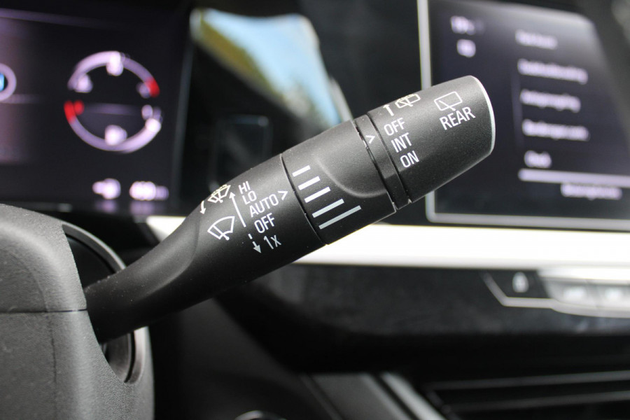 Opel Grandland 1.2 Turbo 130PK AUTOMAAT ULTIMATE | STOEL/STUUR/VOORRUIT VERWARMING | ACHTRERUITRIJ CAMERA | DODEHOEK DETECTIE | ELEKTRISCH BEDIENBARE ACHTERKLEP | FULL LED MATRIX KOPLAMPEN | NAVIGATIE | 19" LICHTMETALEN VELGEN | ALCANTARA BEKLEDING | APPLE CARPLAY/ANDROID AUTO | DRAADLOZE TELEFOONLADER | KEYLESS ENTRY/START | BLACK PACK | ADAPTIVE CRUISE CONTROL |