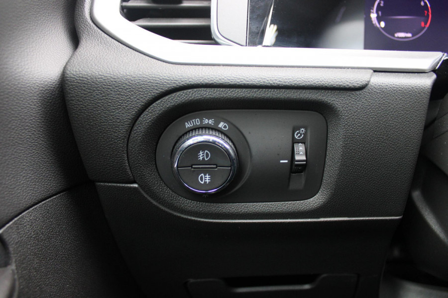 Opel Grandland 1.2 Turbo 130PK AUTOMAAT ULTIMATE | STOEL/STUUR/VOORRUIT VERWARMING | ACHTRERUITRIJ CAMERA | DODEHOEK DETECTIE | ELEKTRISCH BEDIENBARE ACHTERKLEP | FULL LED MATRIX KOPLAMPEN | NAVIGATIE | 19" LICHTMETALEN VELGEN | ALCANTARA BEKLEDING | APPLE CARPLAY/ANDROID AUTO | DRAADLOZE TELEFOONLADER | KEYLESS ENTRY/START | BLACK PACK | ADAPTIVE CRUISE CONTROL |