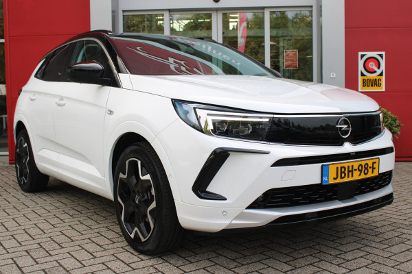 Opel Grandland 1.2 Turbo 130PK AUTOMAAT ULTIMATE | STOEL/STUUR/VOORRUIT VERWARMING | ACHTRERUITRIJ CAMERA | DODEHOEK DETECTIE | ELEKTRISCH BEDIENBARE ACHTERKLEP | FULL LED MATRIX KOPLAMPEN | NAVIGATIE | 19" LICHTMETALEN VELGEN | ALCANTARA BEKLEDING | APPLE CARPLAY/ANDROID AUTO | DRAADLOZE TELEFOONLADER | KEYLESS ENTRY/START | BLACK PACK | ADAPTIVE CRUISE CONTROL |